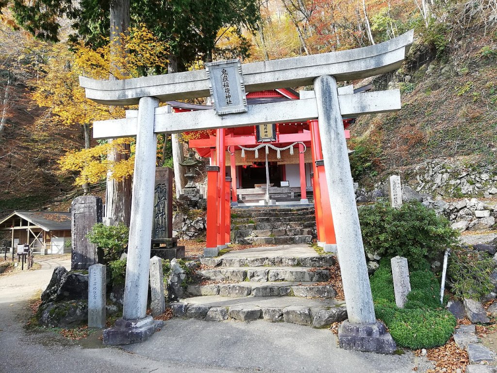 Onitake Inari Shrine (鬼嶽稲荷神社) on Mt. Oe, Fukuchiyama